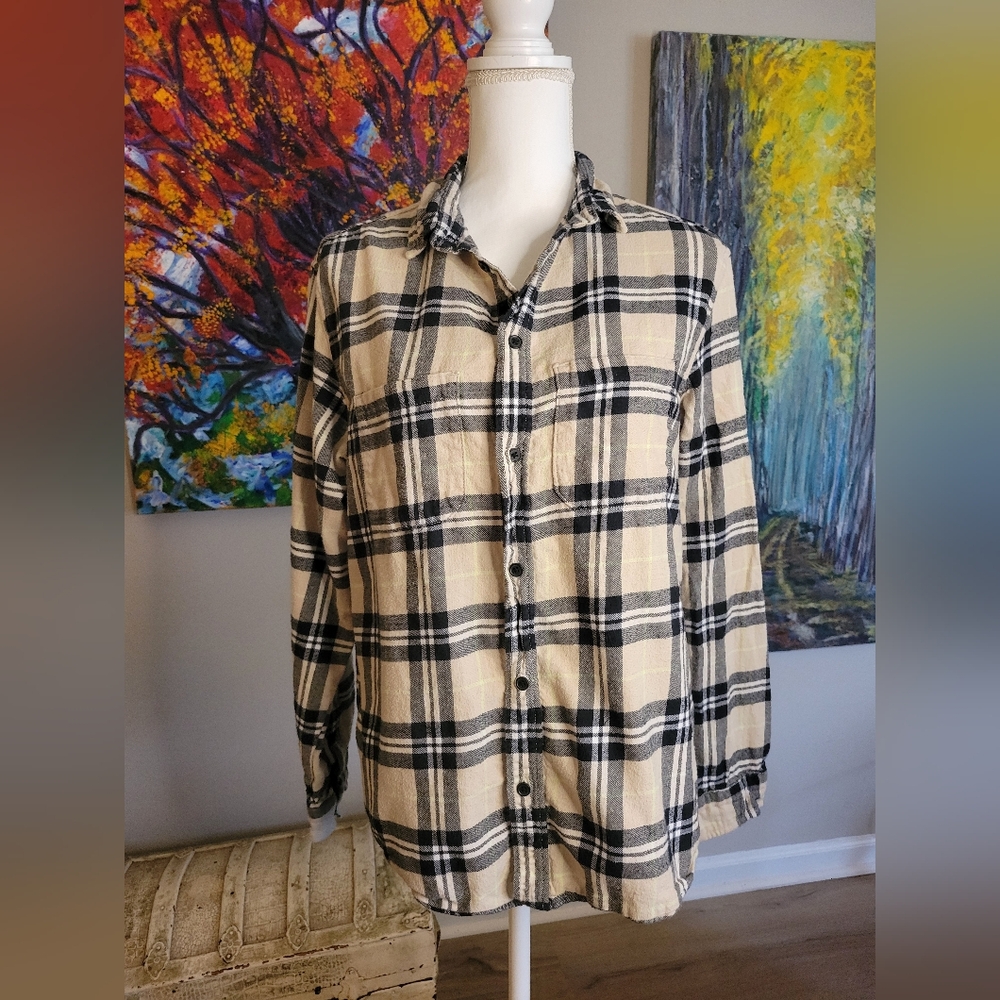 H&M Plaid Shirt in Black and Tan